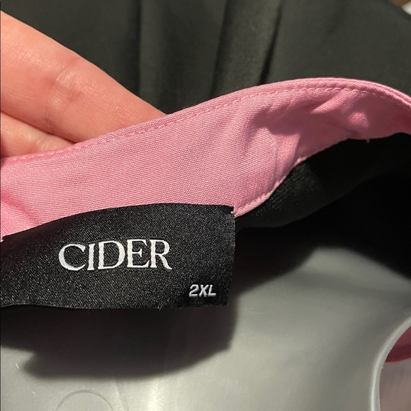 Cider Elegant Black Dress with Pink Accent - Picture 5 of 7